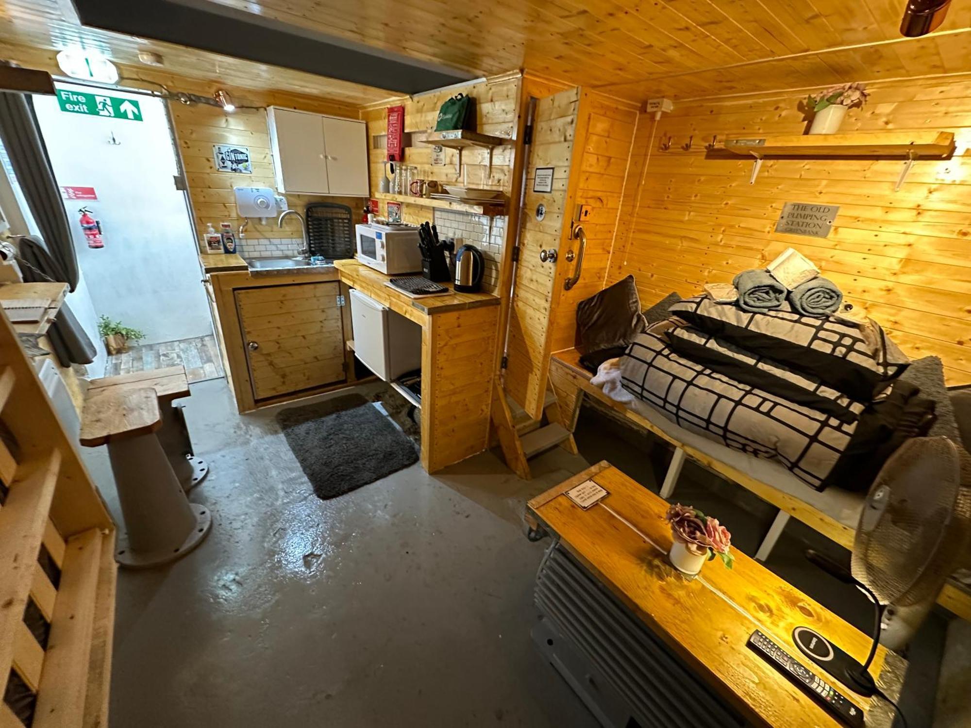 Ferienwohnung The Old Water Pumping Station Quirky Underground Hobbit House Penzance Exterior foto