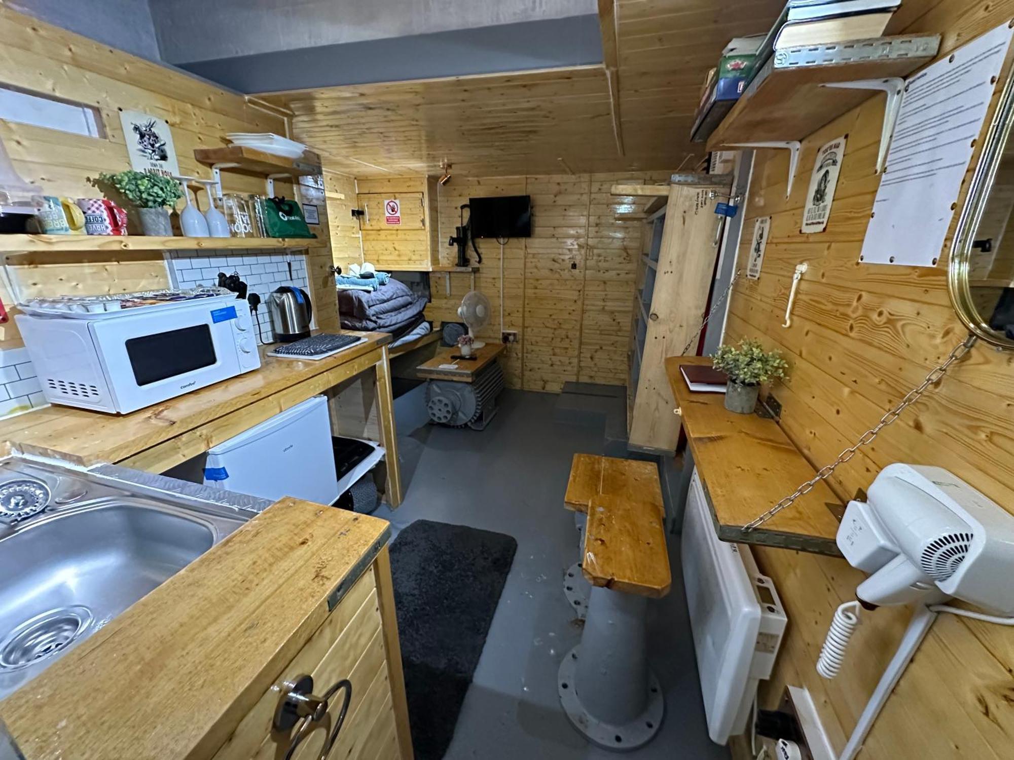 Ferienwohnung The Old Water Pumping Station Quirky Underground Hobbit House Penzance Exterior foto